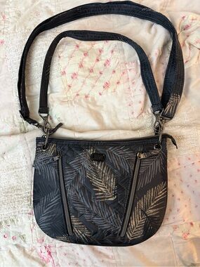 Lug Swivel Convertible Crossbody Bag - Tropical Fog Leaf Print